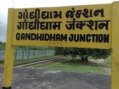 09456 Gandhidham Bandra Premium Superfast Special